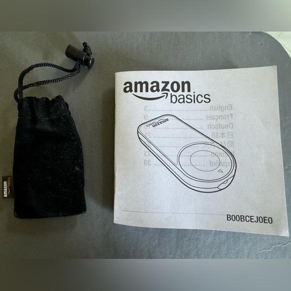 Amazon Basics Wireless Remote Control for Canon Cameras - Picture 2 of 3
